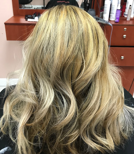 Hair Salon «Holiday Hair Salon», reviews and photos, Holiday Hair Salon, 21919 66th Ave W f, Mountlake Terrace, WA 98043, USA