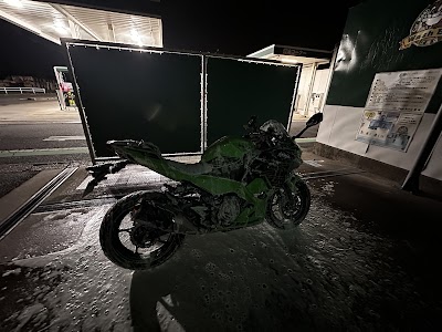 豊通エネルギー 洗車場