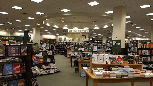 Book Store «Barnes & Noble», reviews and photos, 230 Main St, White Plains, NY 10601, USA