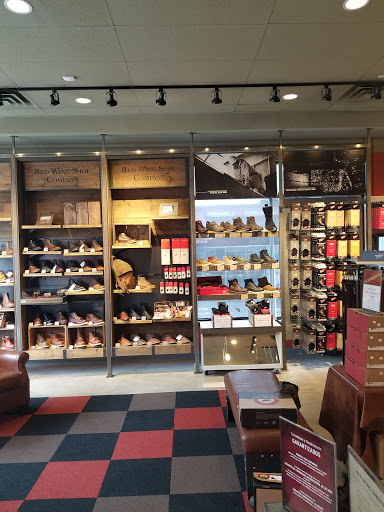 Shoe Store «Red Wing», reviews and photos, 47 01 Queens Blvd Store A, Queens, NY 11104, USA