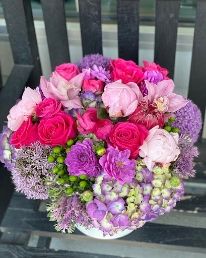 Florist «Colonial Village Flowers», reviews and photos, 1515 Weaver St, Scarsdale, NY 10583, USA