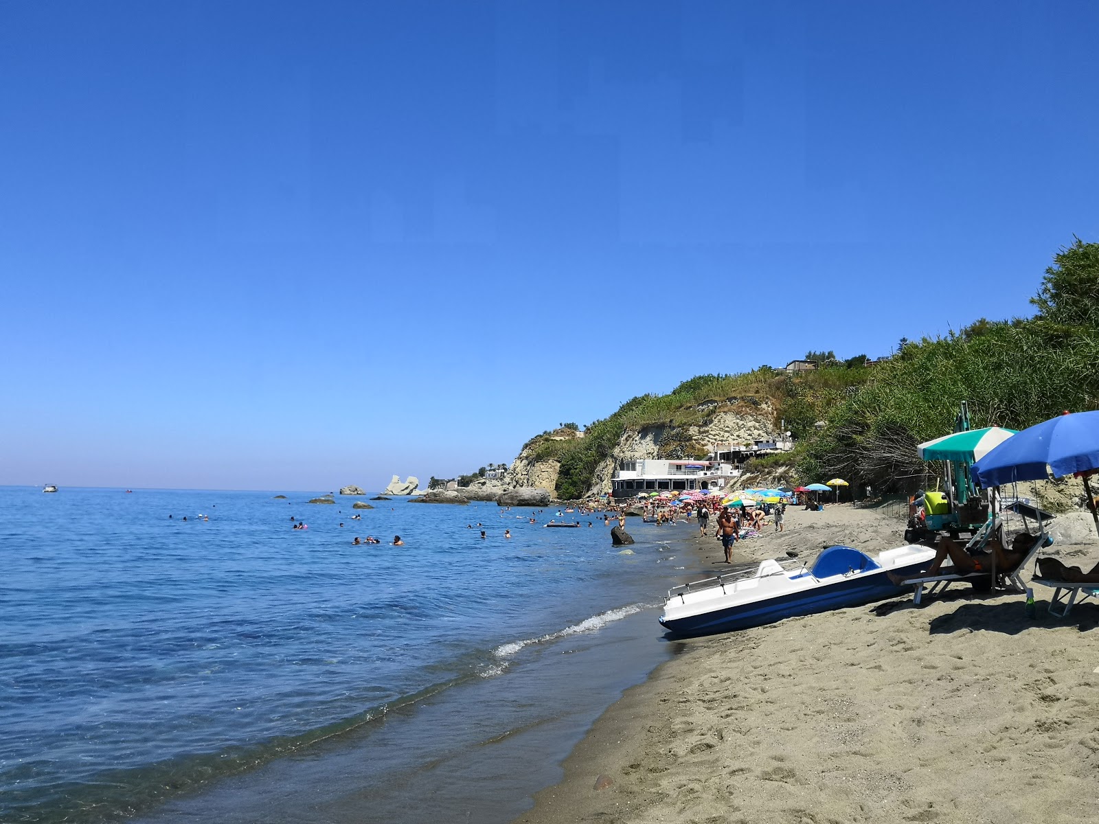 Zdjęcie Spiaggia Cava Dell'Isola z przestronna zatoka