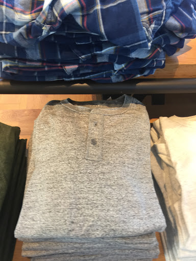 Clothing Store «Gap», reviews and photos, 7007 Friars Rd, San Diego, CA 92108, USA