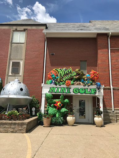 Miniature Golf Course «Alien Vacation 3D Mini Golf Attraction at Castle Noel», reviews and photos, 260 S Court St, Medina, OH 44256, USA