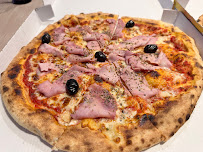 Plats et boissons du Pizzas à emporter Pizza du Plateau Chez Peppino à Givors - n°15