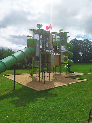 Aire de jeux à Pouligny-Notre-Dame