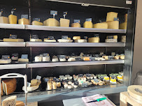 Fabrication du fromage du Restaurant La Tomme d'Isa à Auvers-sur-Oise - n°5