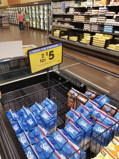 Grocery Store «Kroger», reviews and photos, 3838 Richfield Rd, Flint, MI 48506, USA