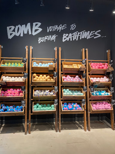 Cosmetics Store «LUSH», reviews and photos, 575 Bellevue Way NE #128, Bellevue, WA 98004, USA