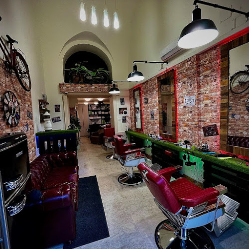 Savage Barber Shop - Budapest