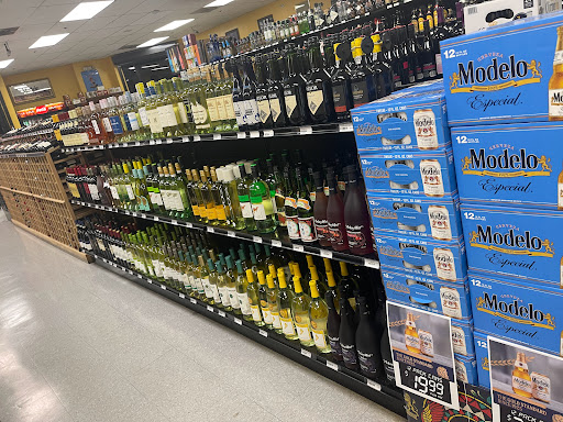 Liquor Store «Plaza Liquors», reviews and photos, 8739 International Dr, Orlando, FL 32819, USA