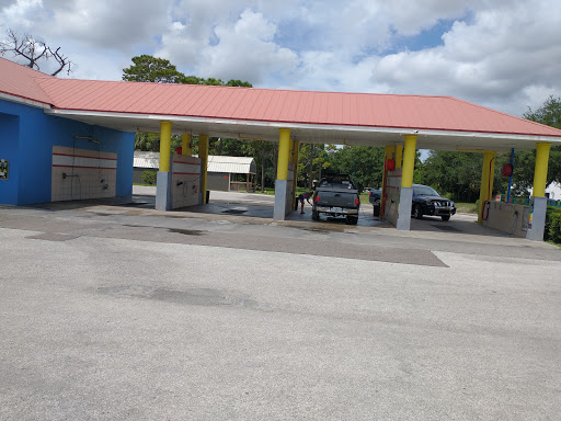 Penguin's Buggy Wash en Port Richey