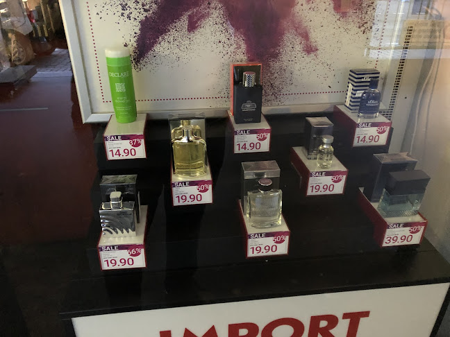 Rezensionen über Import Parfumerie Bern Marktgasse in Freiburg - Kosmetikgeschäft