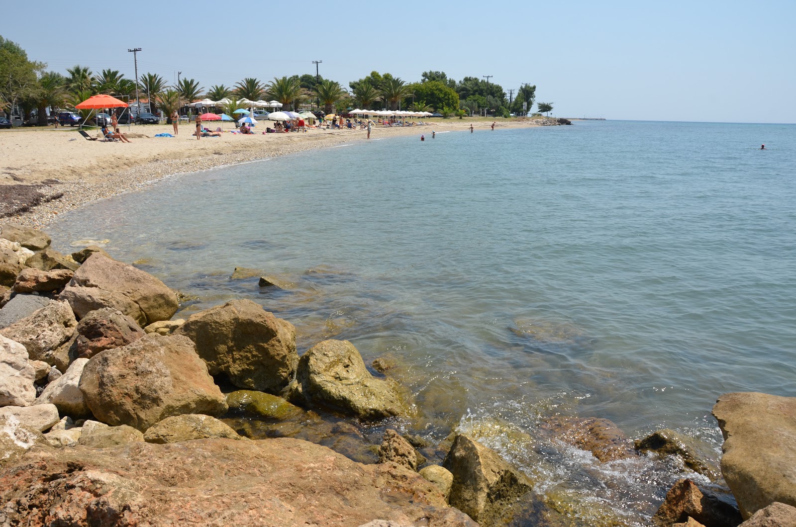 Foto von Aigeas beach mit gerader strand