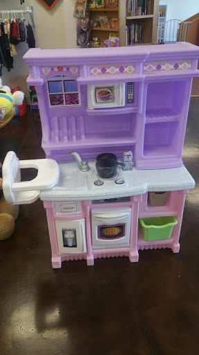 Consignment Shop «Wee Boutique», reviews and photos, 6122 N U.S. Hwy 41, Apollo Beach, FL 33572, USA