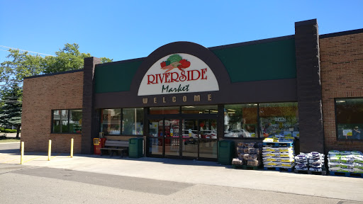 Riverside Market Inc, 311 N Oak St, Durand, MI 48429, USA, 