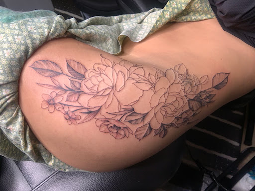 Explore bee tattoo ideas for women, creative tattoo ideas in Renton, available at Rum Thai Tattoo