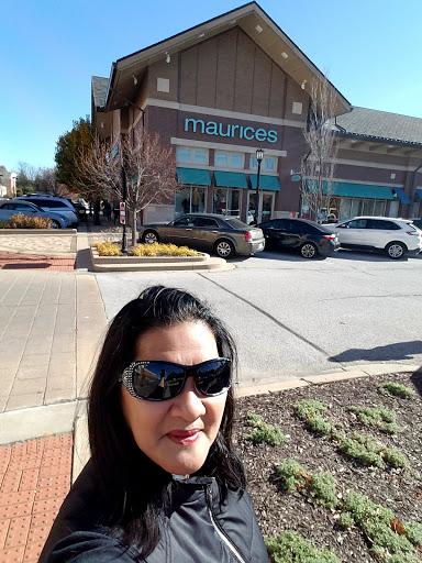 Sporting Goods Store «Nike Factory Store», reviews and photos, 25 Meadow Cir Dr, Lake St Louis, MO 63367, USA