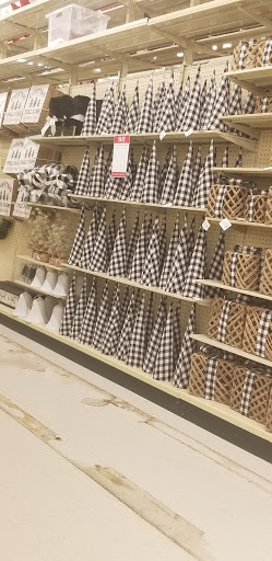 Craft Store «Hobby Lobby», reviews and photos, 11 W 39th St, Kearney, NE 68847, USA