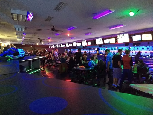 Bowling Alley «Strike City Lanes Bowling Center», reviews and photos, 1170 OR-99, Eugene, OR 97402, USA