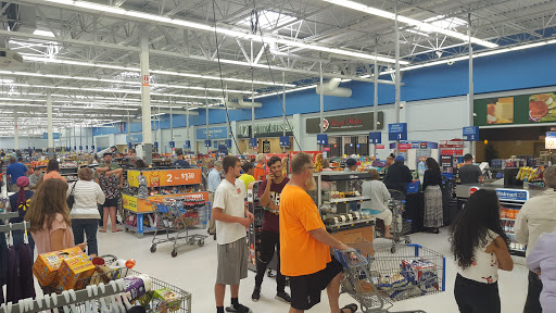 Department Store «Walmart Supercenter», reviews and photos, 7235 Market Pl Dr, Aurora, OH 44202, USA
