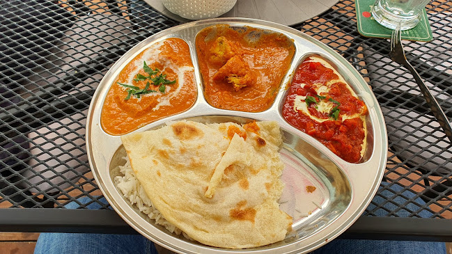 Indická a Nepálská restaurace Om