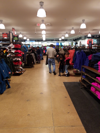Clothing Store «The North Face Outlet», reviews and photos, 1201 Lighthouse Pl, Michigan City, IN 46360, USA