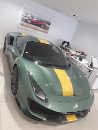 Photo n°4 de Ferrari SF Côte d'Azur à Le Cannet ()