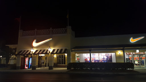 Clothing Store «Nike Factory Store», reviews and photos, 10700 Factory Shop Blvd, Gulfport, MS 39503, USA