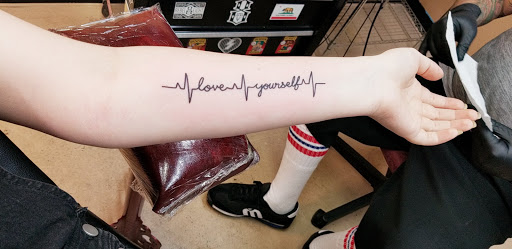 Tattoo Shop «High Priestess Piercing & Tattoo», reviews and photos, 525 E 13th Ave, Eugene, OR 97401, USA