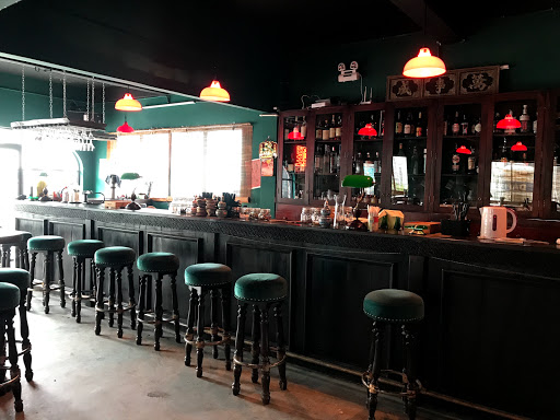 Apt852 - Cocktail Bar & Lounge