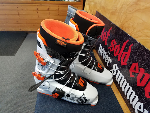 Ski Shop «Demo Sport», reviews and photos, 1101 Francisco Blvd E, San Rafael, CA 94901, USA