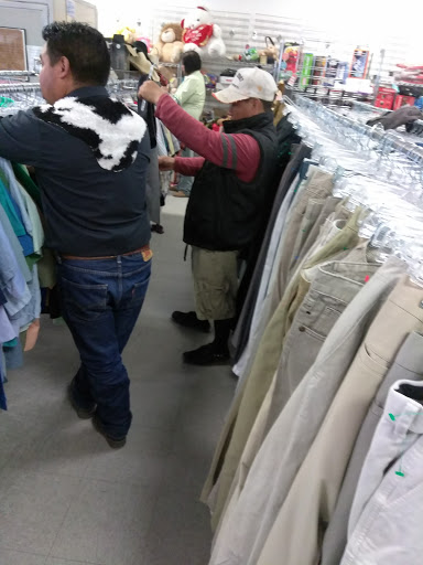 Thrift Store «Goodwill», reviews and photos, 902 Main St, Delano, CA 93215, USA