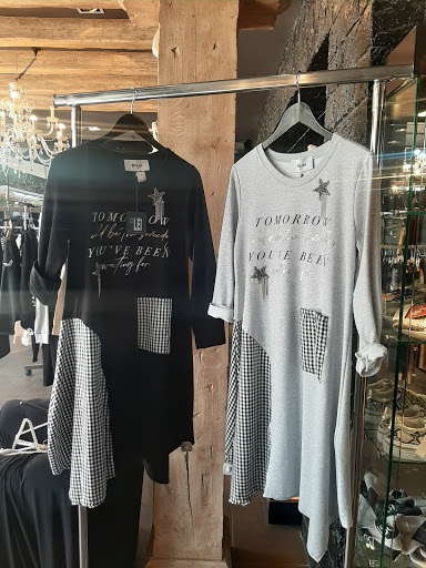 LA LOGGIA Shop / Tienda de moda