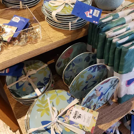 Toy Store «Disney Store», reviews and photos, 127 Outlet Square, Hershey, PA 17033, USA