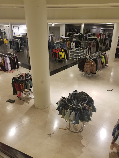 Clothing Store «Forever 21», reviews and photos, 10306 Southside Blvd, Jacksonville, FL 32256, USA