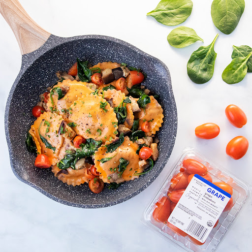 Grocery Store «Price Rite of Torrington», reviews and photos, 695 Main St, Torrington, CT 06790, USA