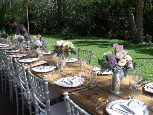 Florist «Roses Are Red Florist», reviews and photos, 425 5th Ave, Indialantic, FL 32903, USA