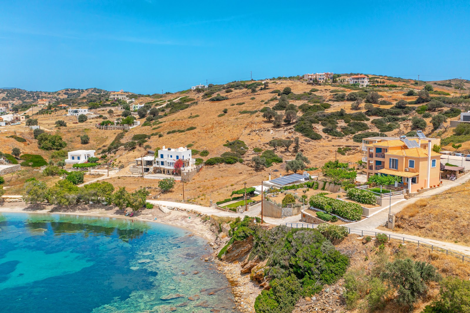 Foto di Agioi Apostoloi Small Beach con una costa dritta