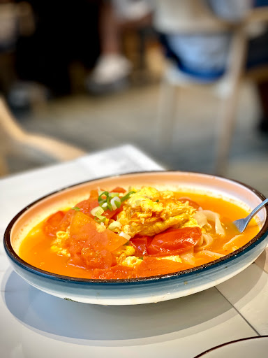 Knife cut noodle with tomato and egg 