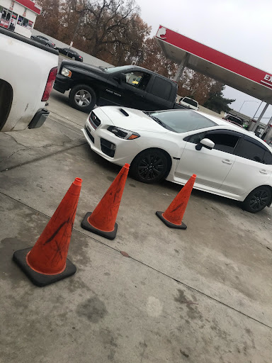 Gregs Xpress Oil Change image