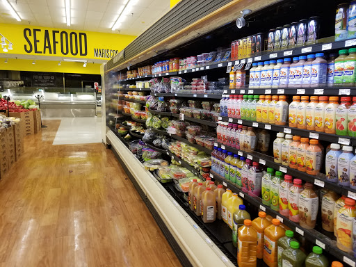 Grocery Store «Fresco y Más», reviews and photos, 3701 NW 7th St, Miami, FL 33126, USA