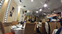Atmosphère du Restaurant Des Artistes à Menton - n°10