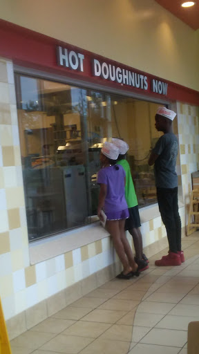 Donut Shop «Krispy Kreme», reviews and photos, 10781 Alpharetta Hwy, Roswell, GA 30076, USA