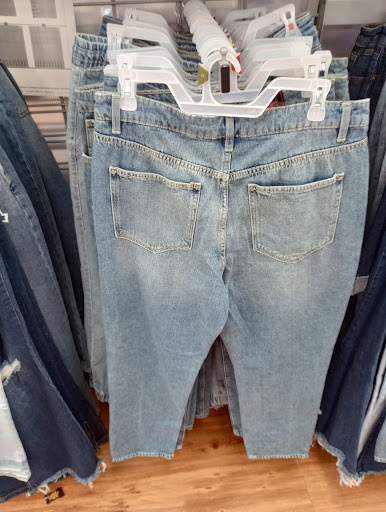 Department Store «Walmart Supercenter», reviews and photos, 2001 W Maple Rd, Troy, MI 48084, USA