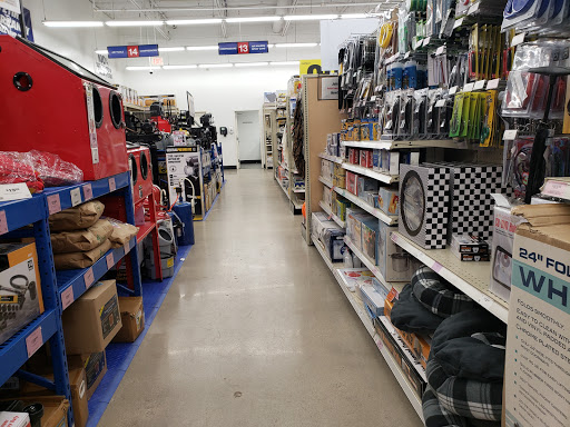 Hardware Store «Harbor Freight Tools», reviews and photos, 1640 75th St, Downers Grove, IL 60516, USA