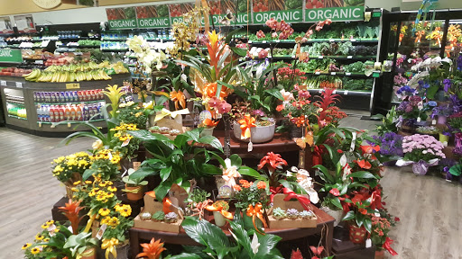 Grocery Store «Safeway», reviews and photos, 12032 SE Sunnyside Rd, Clackamas, OR 97015, USA