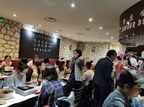 Atmosphère du Restaurant 川江号子 Saveur du Sichuan à Paris - n°2