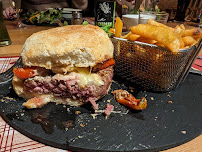 Hamburger du Restaurant français La Ferme du Pépé à Le Grand-Bornand - n°7