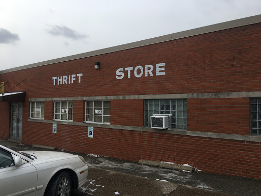 Community Thrift Center, 2226 Noblestown Rd, Pittsburgh, PA 15205, USA, 